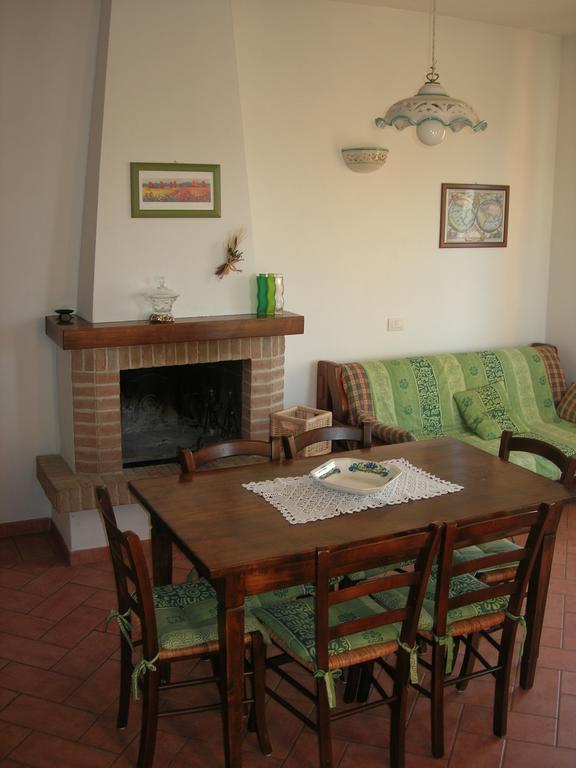 Agriturismo La Valle Del Sole Castiglione dʼOrcia Zimmer foto